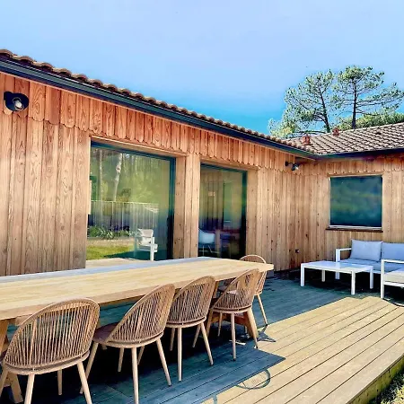 Bois Sur La Presqu'ile Du Cap Ferret